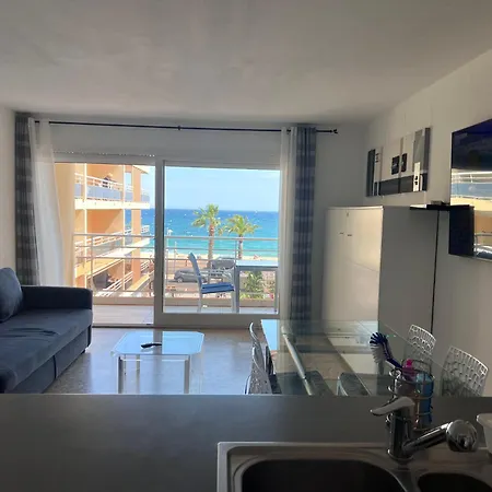 Apparemment Vue Avec Parking * Frejus