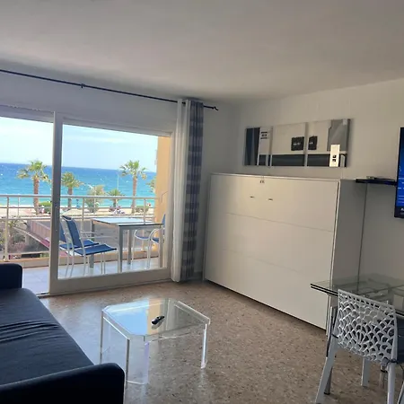 Apparemment Vue Avec Parking * Frejus
