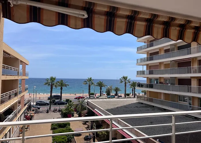 Apparemment Vue Avec Parking Appartement Fréjus